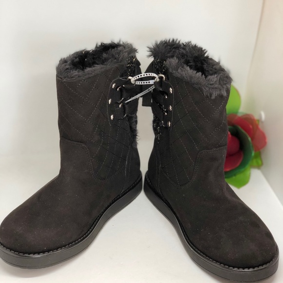 Guess💥NWOT💥 Black Woman’s Weather Boots 5M - Picture 2 of 5